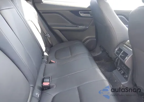 2017 Jaguar F-Pace 35T Premium z USA, uszkodzony, nr VIN SADCJ2BV7HA895415